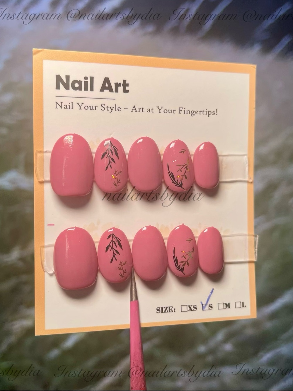 Pink Floral Press-On Nail Set